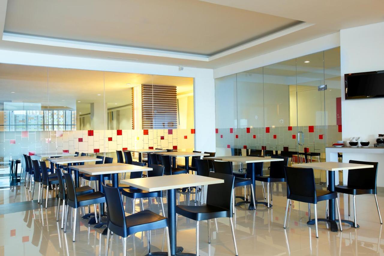 Amaris Hotel Seasons City Jacarta Exterior foto