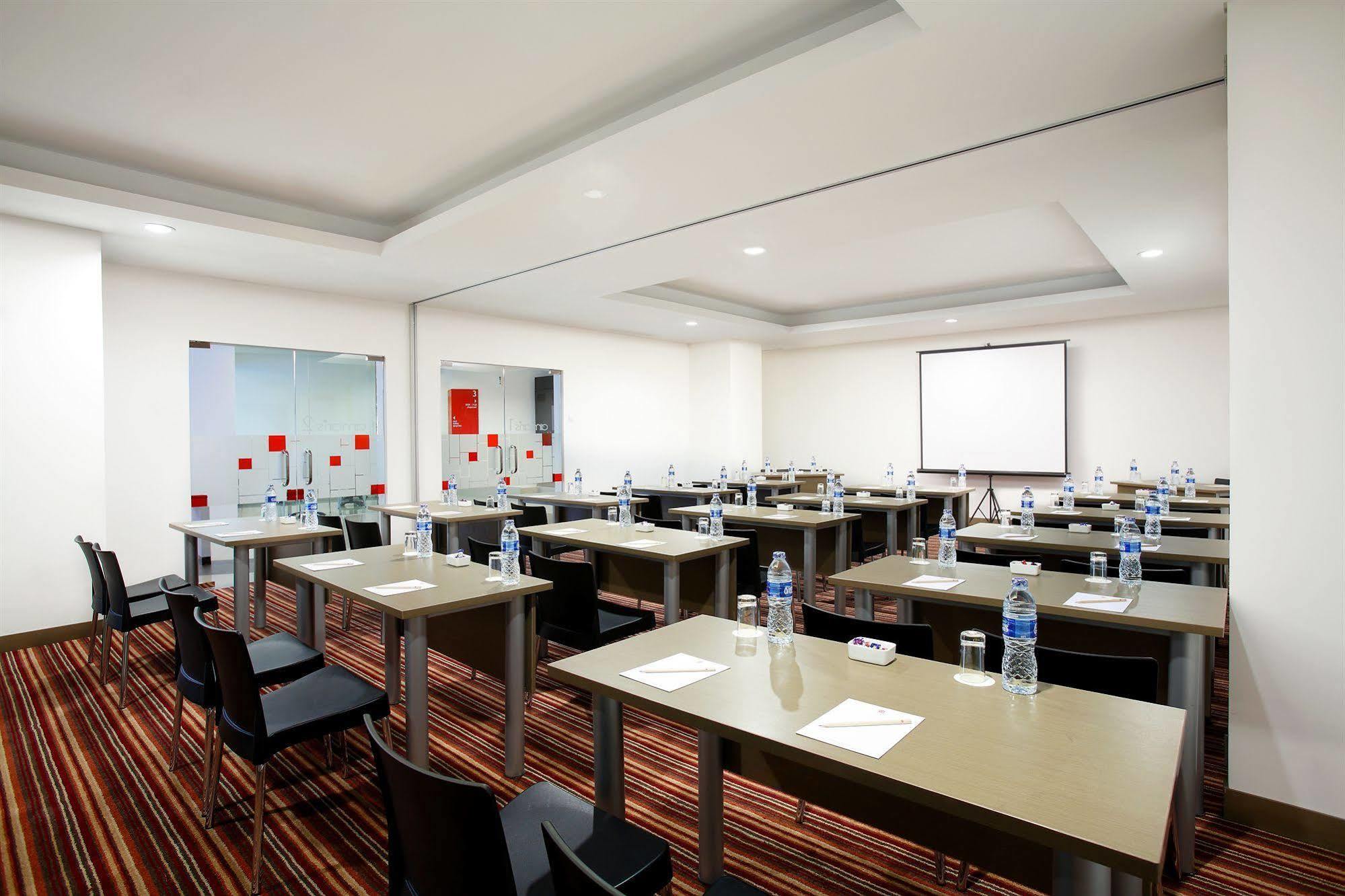 Amaris Hotel Seasons City Jacarta Exterior foto