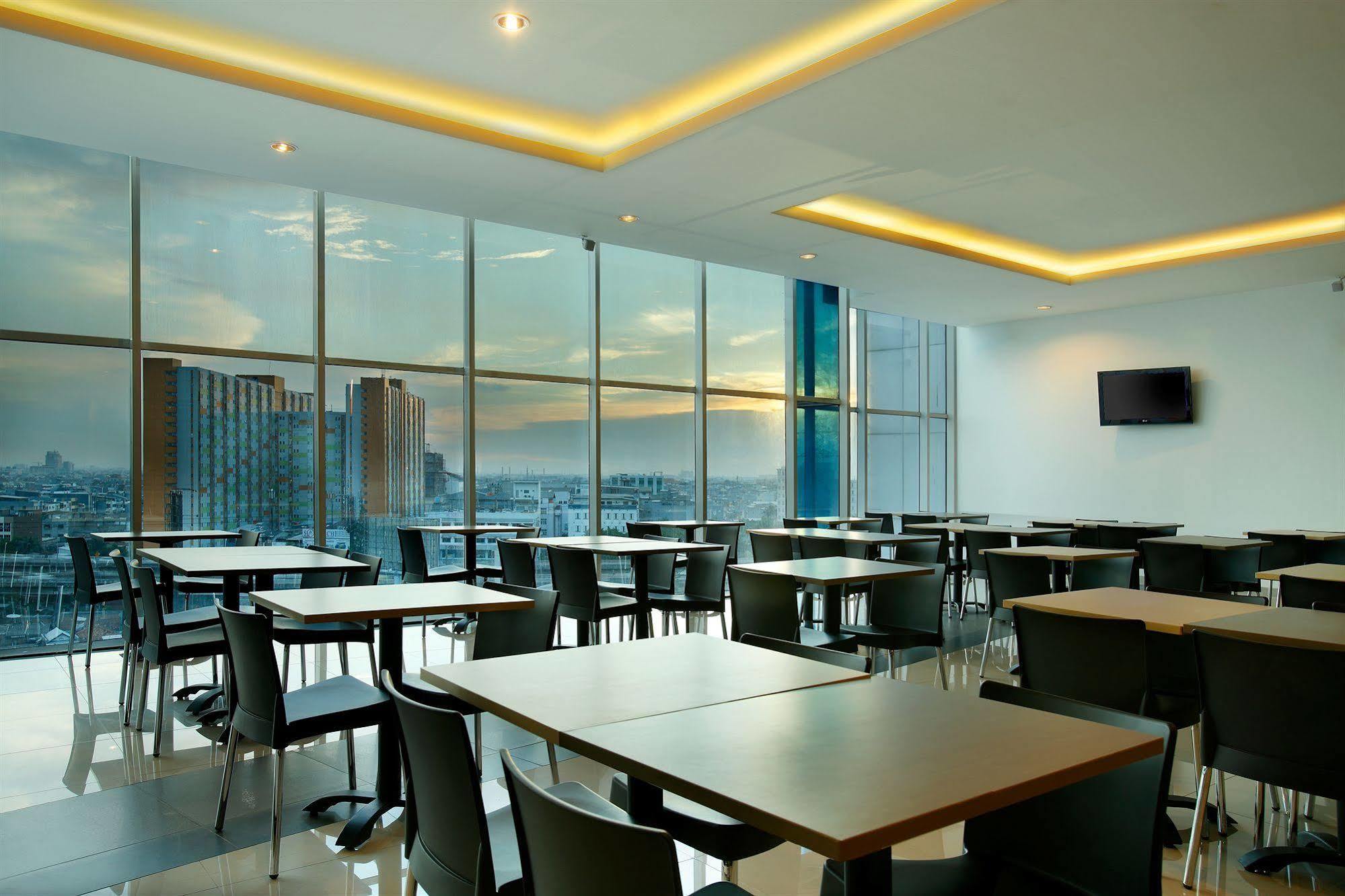 Amaris Hotel Seasons City Jacarta Exterior foto